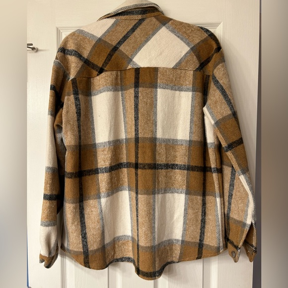 Shein Plaid Shacket - Picture 2 of 5